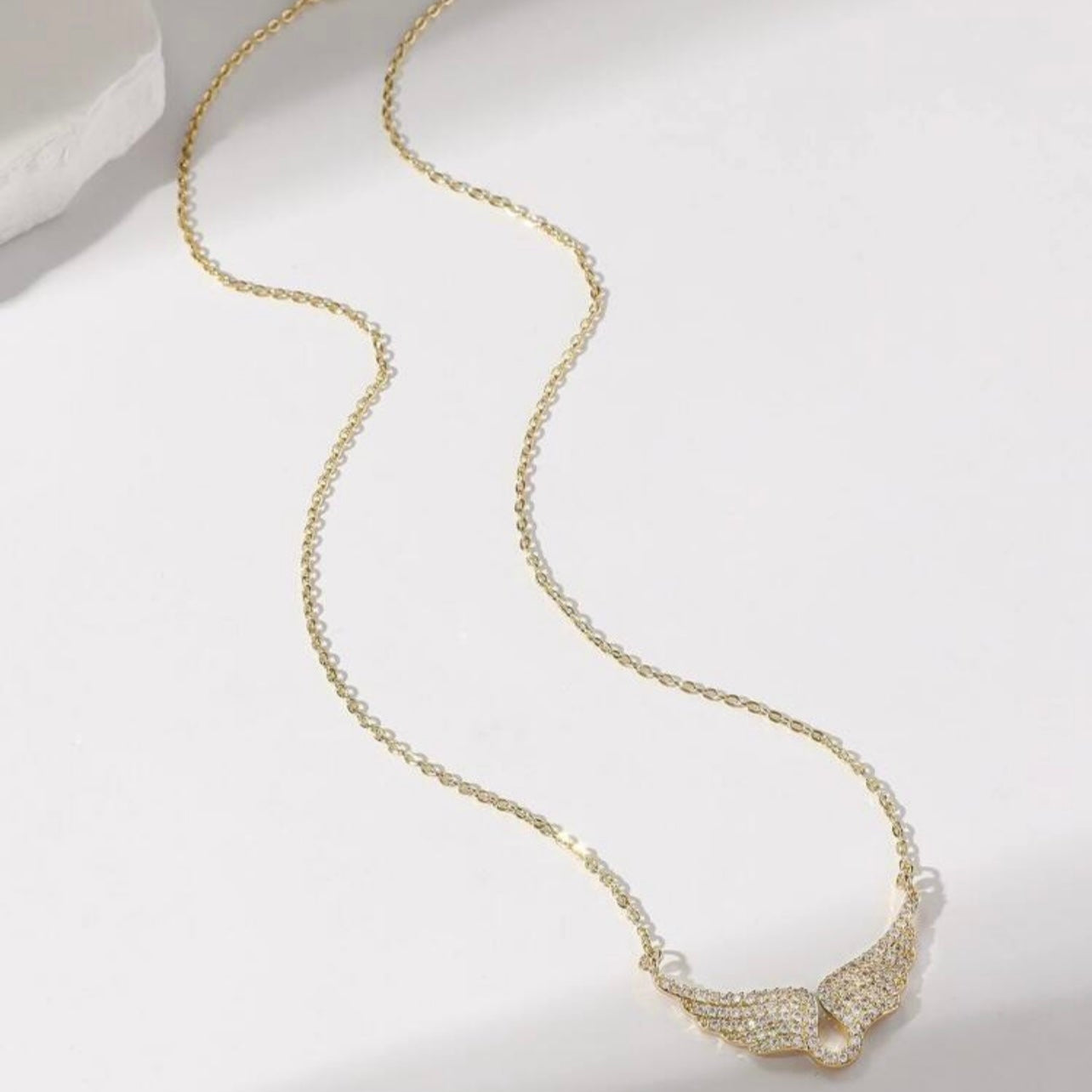 Diamond angel necklace - Gold